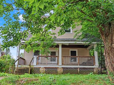 152 Rae Ave