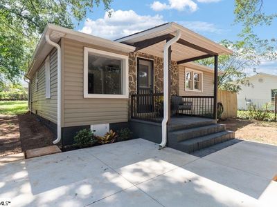 367 Dakota St