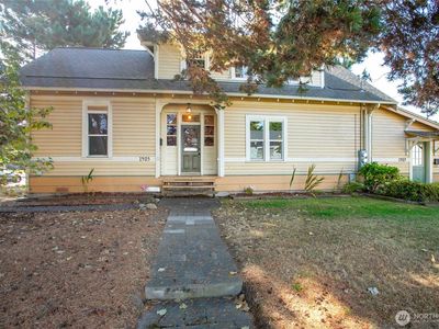 1405 Halleck Street