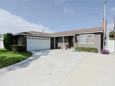 15261 Columbia Ln