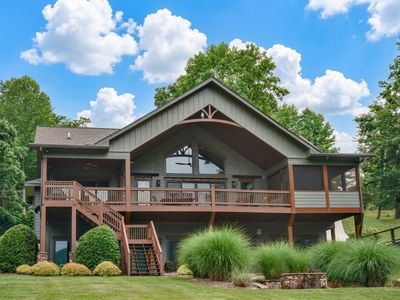 577 Beech Cove Dr