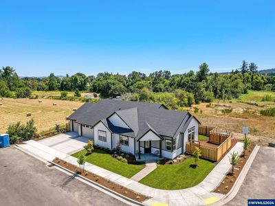 1815 SE Thimbleberry Ave