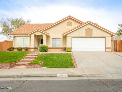 39518 Chalfont Ln