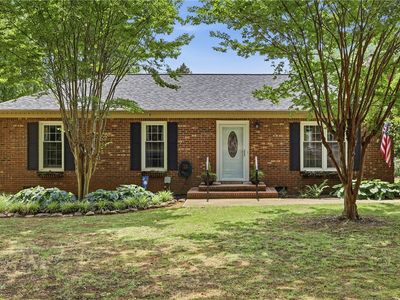 54 Blacks Dr