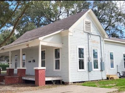 Property at 2105 Laurel St, Beaumont, TX