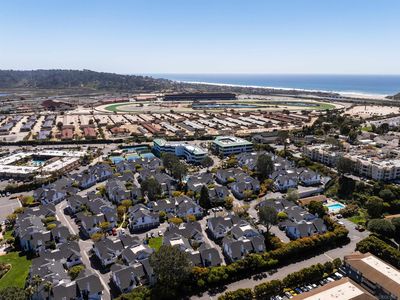 532 1/2 Via De La Valle UNIT H