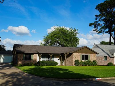 1218 Shadeland Dr