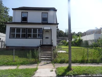 15 Rowe St
