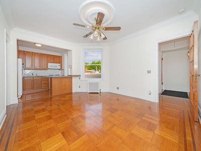 728 41st St APT 3F