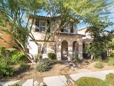 3052 Camino Rico Ave