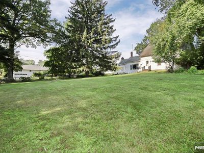 24 N Middletown Rd