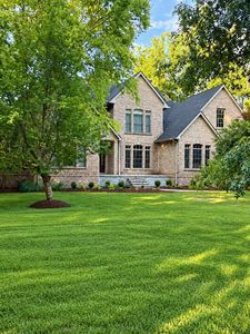 555 E Cambridge Ln