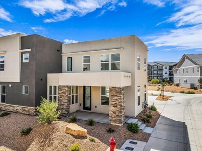 523 W Olive