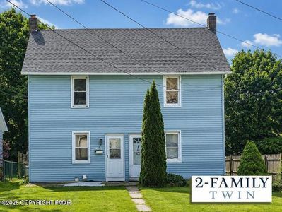 16-18 E Main St