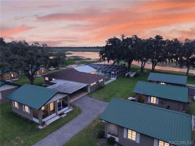 2489 N Lakefront Dr