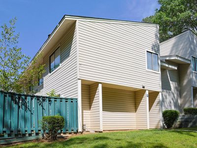 4602 Millstone Dr APT C