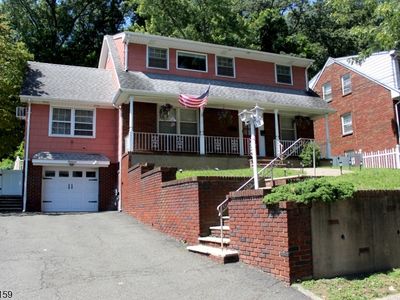 16 W Prospect St