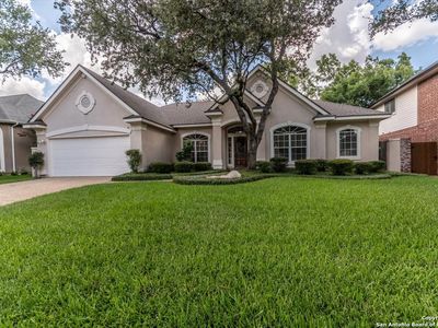 2211 Bentoak Hollow