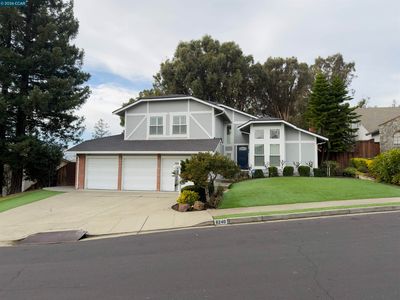8240 Rhoda Ave