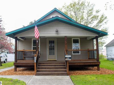 1019 2nd Ave