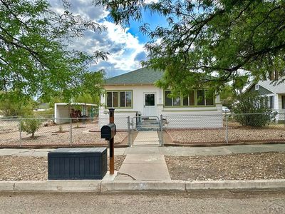 216 Lincoln Ave