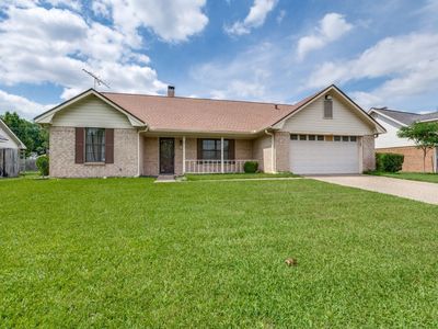 504 Lexington Dr