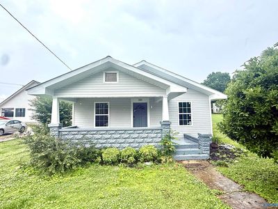 106 N Walnut St