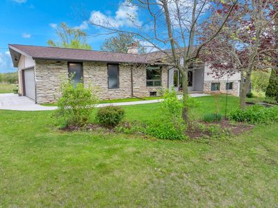 8615 Pigeon Lake ROAD