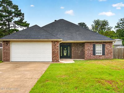 13 Magenta Ln