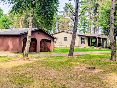 6895 Lanway Rd