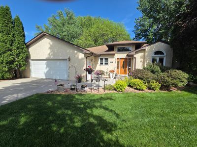 100 Shady Oak Cir