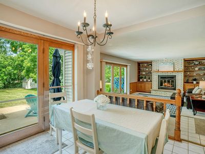 10 Lamplighter Way