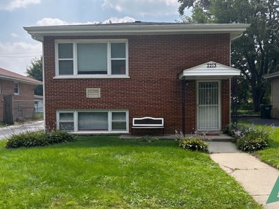 2213 W 156th Pl