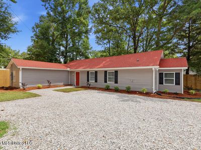1392 Old Lake Rd