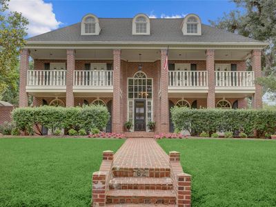 62 Pipers Walk