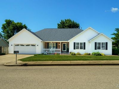606 Norwich Dr