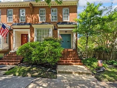 819 Botetourt Gdns