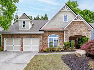 7042 Tree House Way