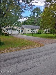 880 Ridge Road
