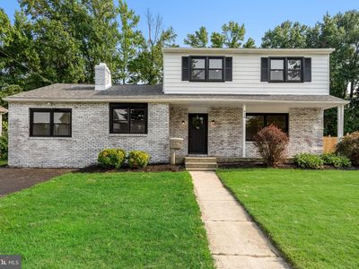 418 Kingston Dr