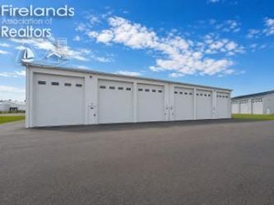 764 SE Catawba Rd Unit 92