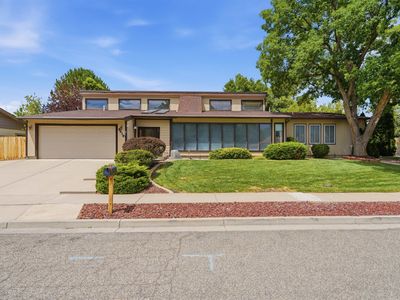 2410 Apricot Ct