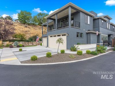 3277 S Sedgebrook Ln