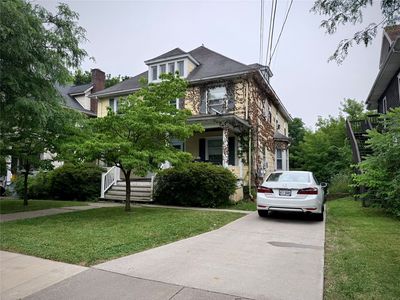 15 Davis St