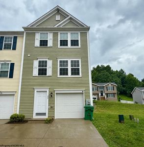102 Kingsbury Ct