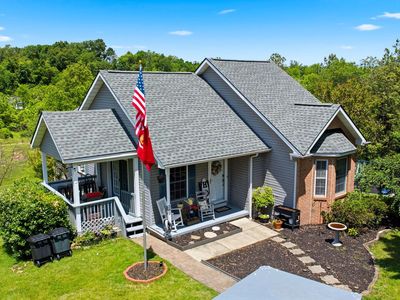389 Grove Farm Ln