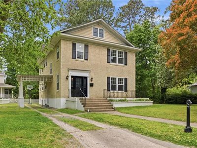 1509 Runnymede Rd