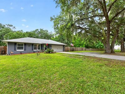 2385 Lake Pickett Rd
