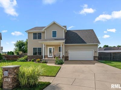 Property at 621 Garden Ct, Chatham, IL