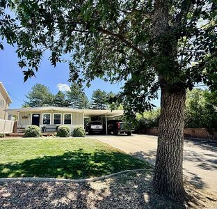 924 Madsen Ln